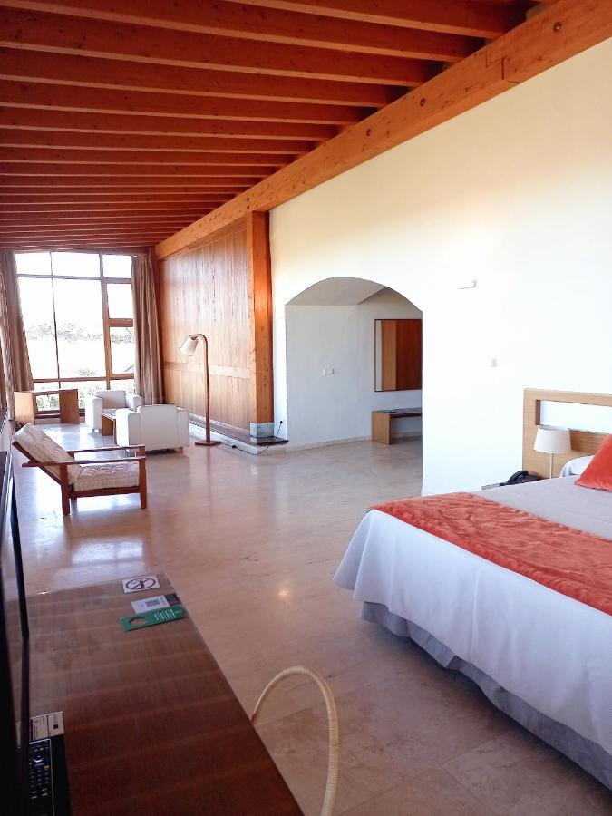 Hotel 4 Estrellas Conventual De Alcantara Exteriér fotografie